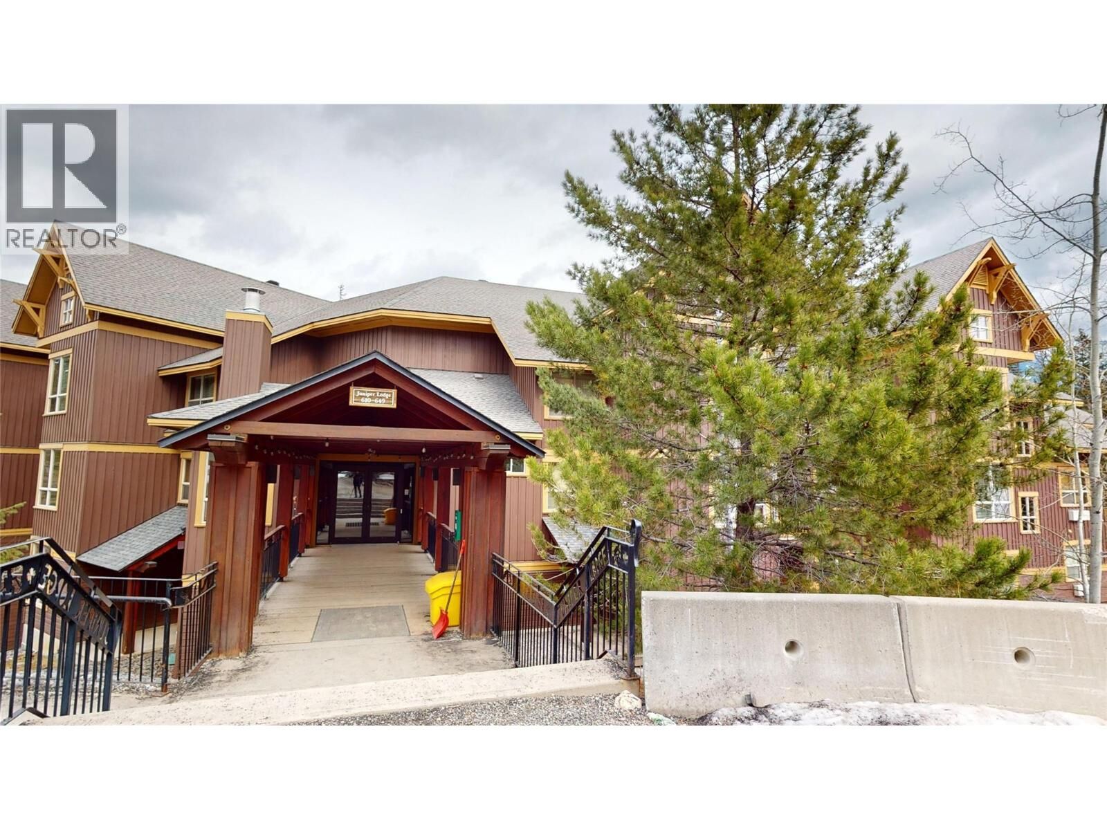 Property Photo: 4559 Timberline Crescent 613B BC V0B 1M6