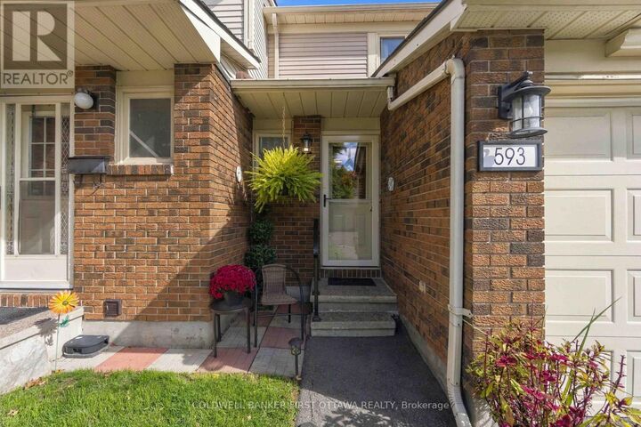 Property Photo:  593 Canotia Place  ON K4A 2H4 