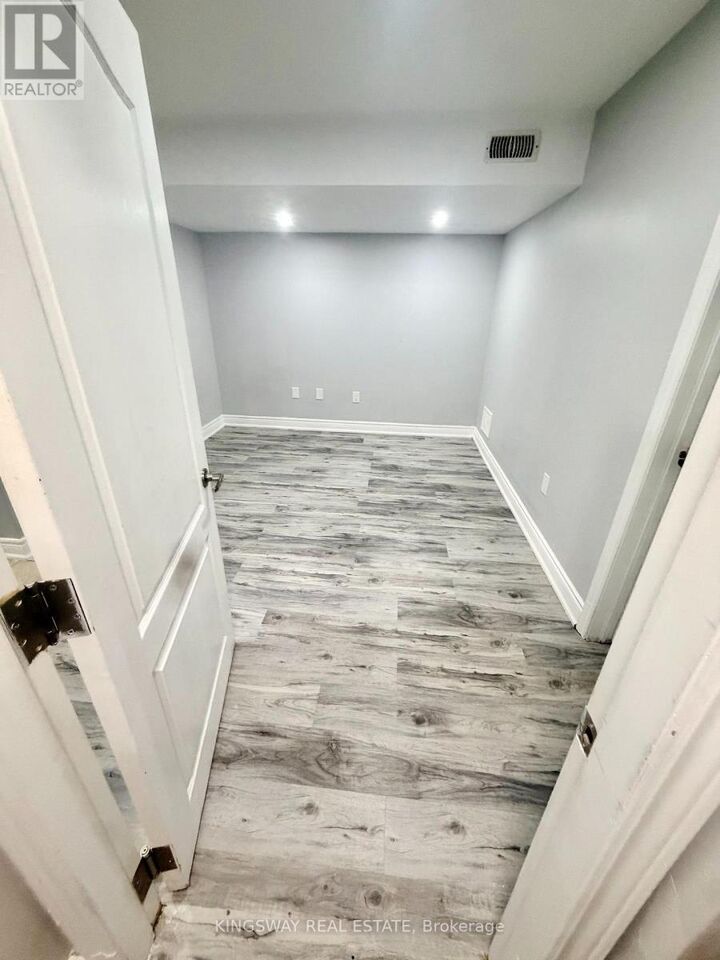 Property Photo: 67 Baffin Crescent ON L7A 4L1