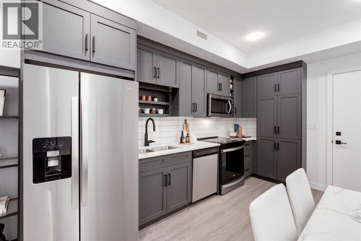 Property Photo:  3107 Warren Street Northwest  AB T3B 6N7 
