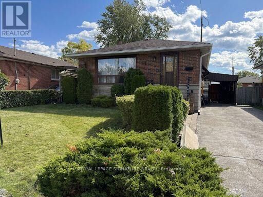 Property Photo: 63 Nelson Street ON M1J 2V5