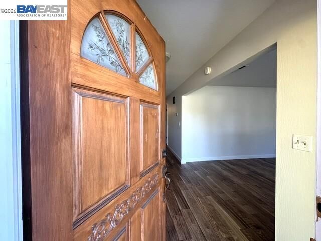 Property Photo:  300 Kingsley Pl  CA 94583 