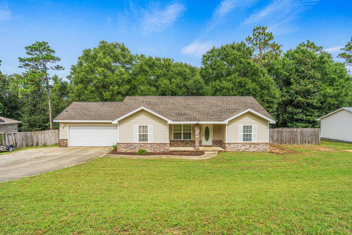Property Photo:  327 Lakeview Drive  FL 32536 