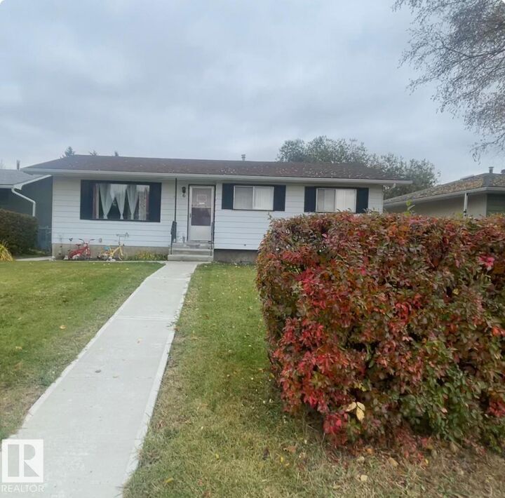 Property Photo: 6 Beechmont Crescent AB T7X 1G2