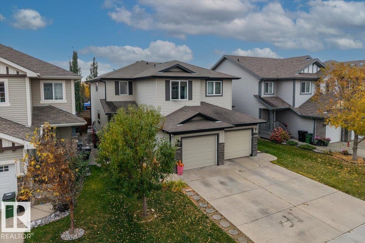 Property Photo:  12507 171 Avenue NW  AB T5X 0E5 