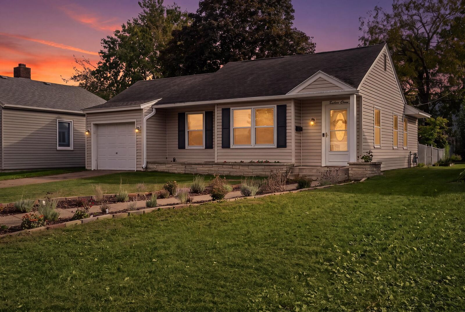 Property Photo:  1311 W 5th Street  MN 55987 