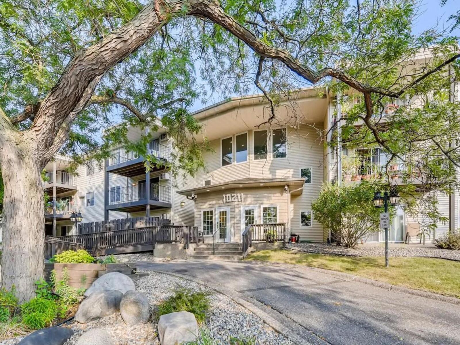 Property Photo:  10211 Cedar Lake Road  MN 55305 