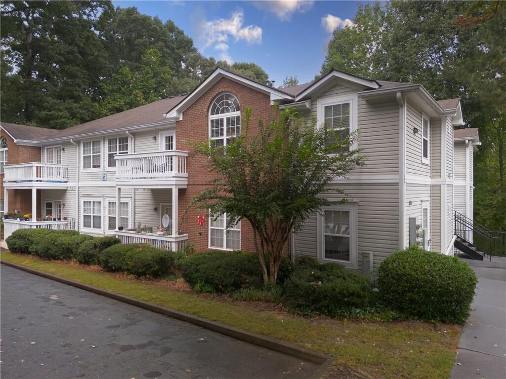 Property Photo:  4006 Orchard Hill Terrace  GA 30083 