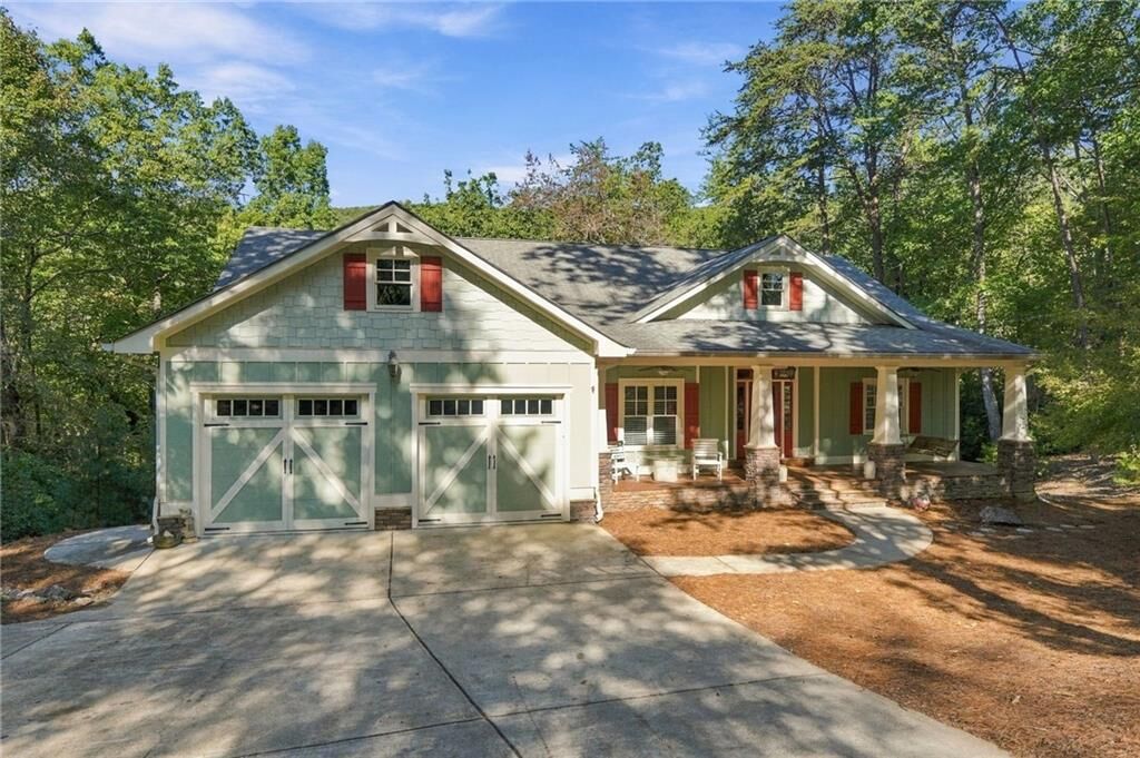 Property Photo:  197 Little Coyote Loop  GA 30183 