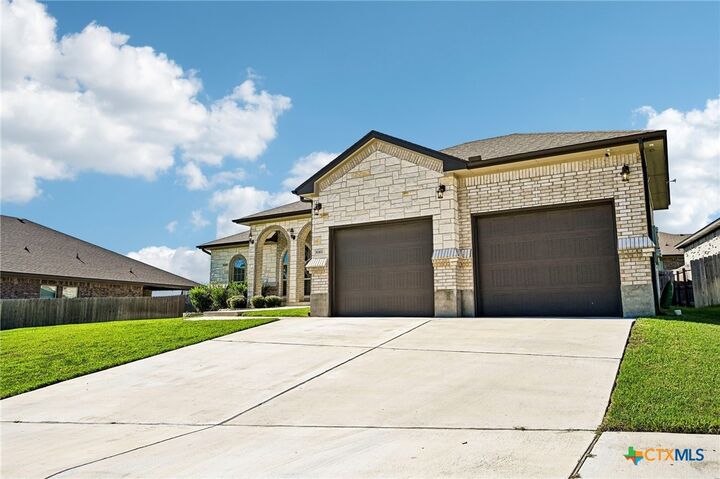 Property Photo:  8302 Ginny Lane  TX 76542 