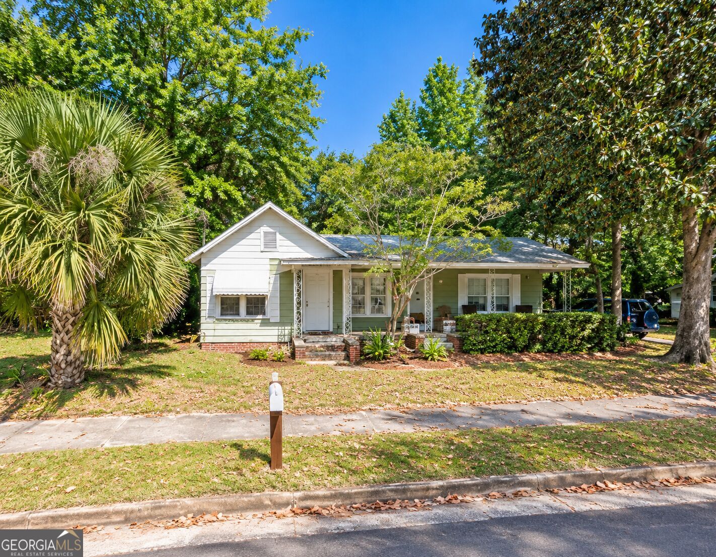 Property Photo:  1003 Bedell Avenue  GA 31569 