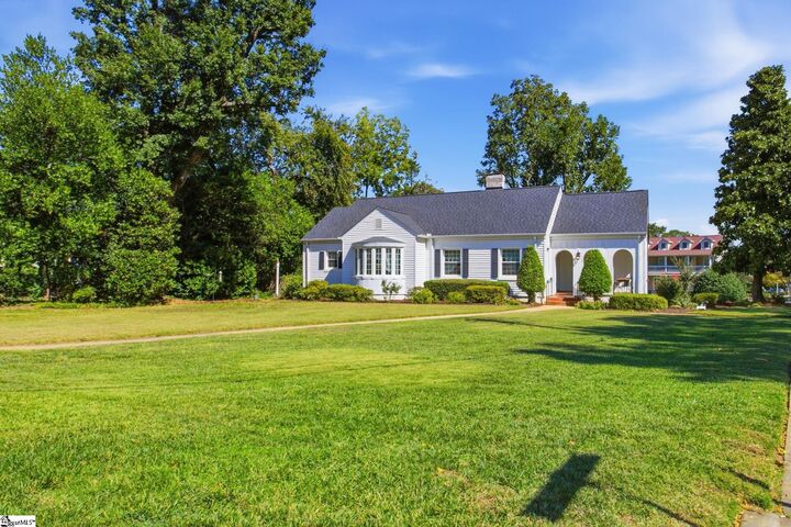 Property Photo:  2421 Augusta Street  SC 29605 