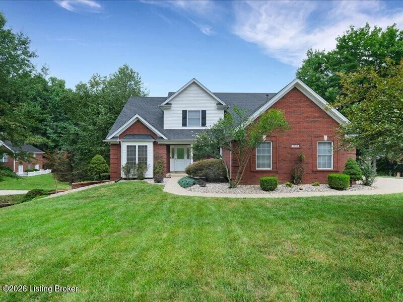 Property Photo:  7505 Deer Hollow Ln  KY 40214 