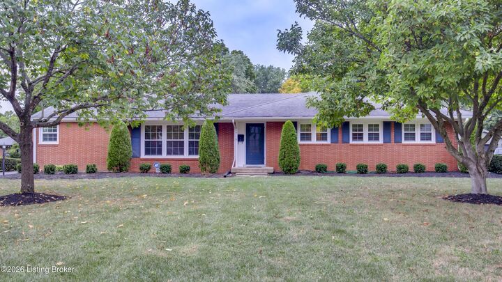 Property Photo: 1716 Devondale Dr KY 40222