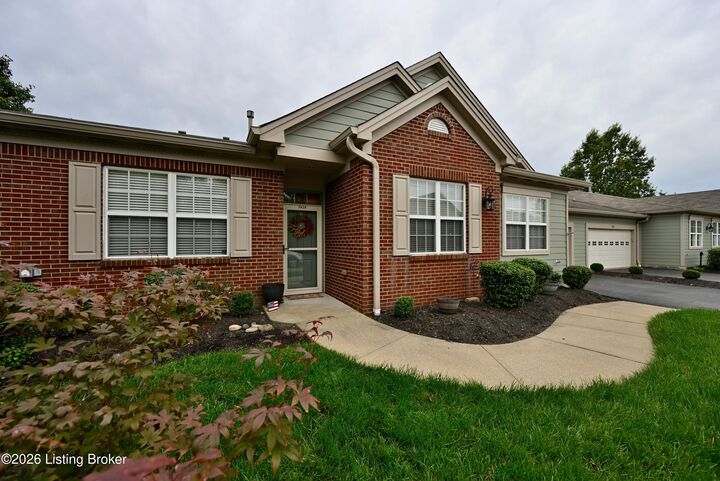 Property Photo: 5020 Cotehele Pl KY 40241