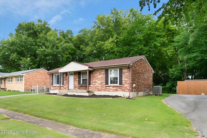 Property Photo:  9218 Pagoda Dr  KY 40229 