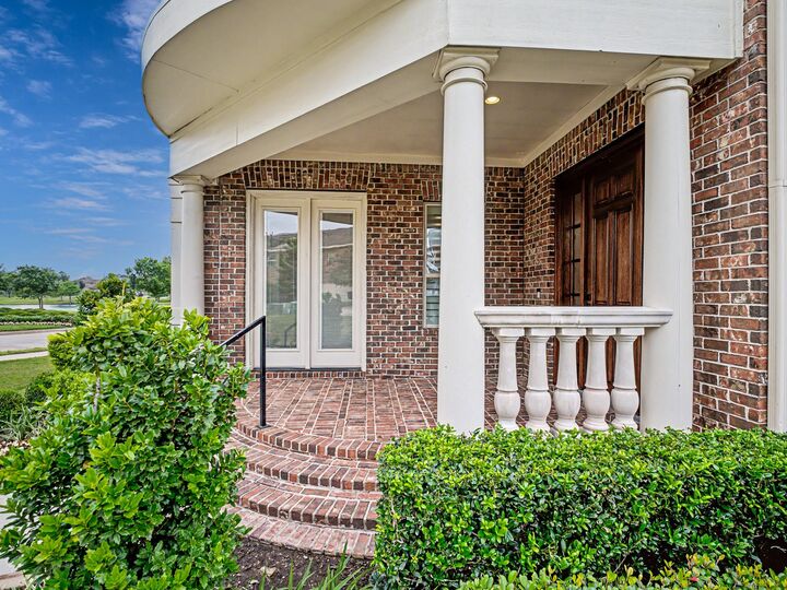 Property Photo:  119 Grace Point Drive  TX 77498 