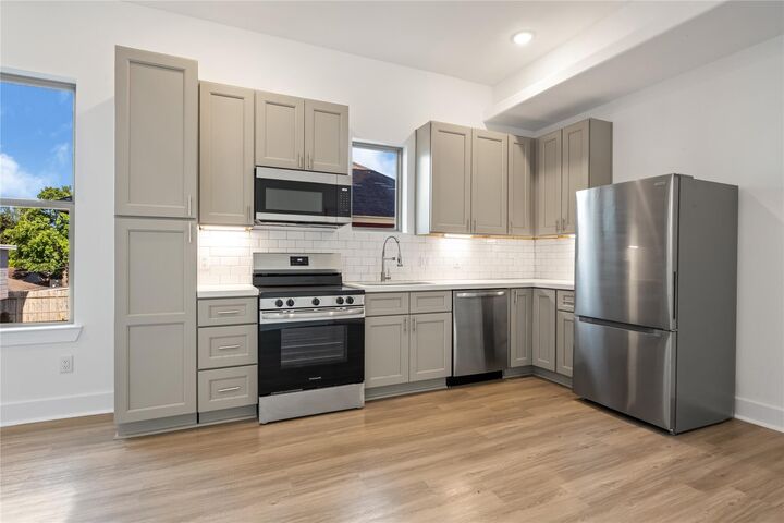 Property Photo:  5623 Eskridge Street A  TX 77023 