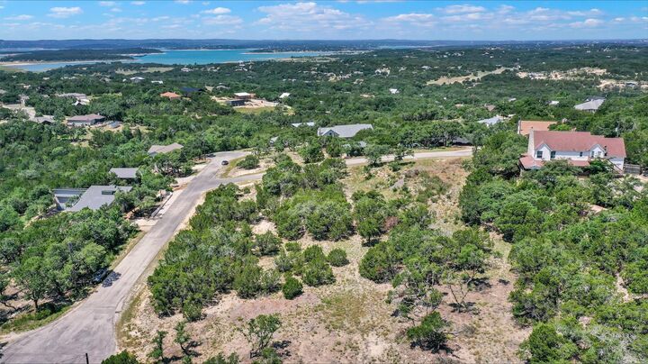 Property Photo: 355 Nighthawk TX 78133