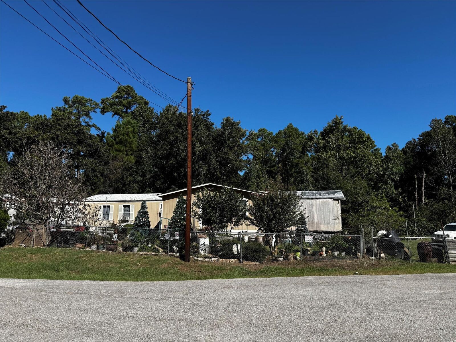 Property Photo:  5210 Hobart Street  TX 77389 