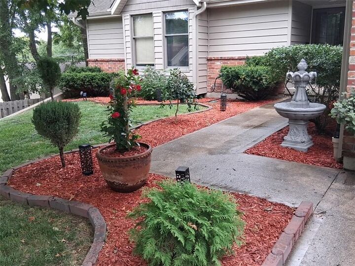 Property Photo:  6911 N Flora Avenue  MO 64118 