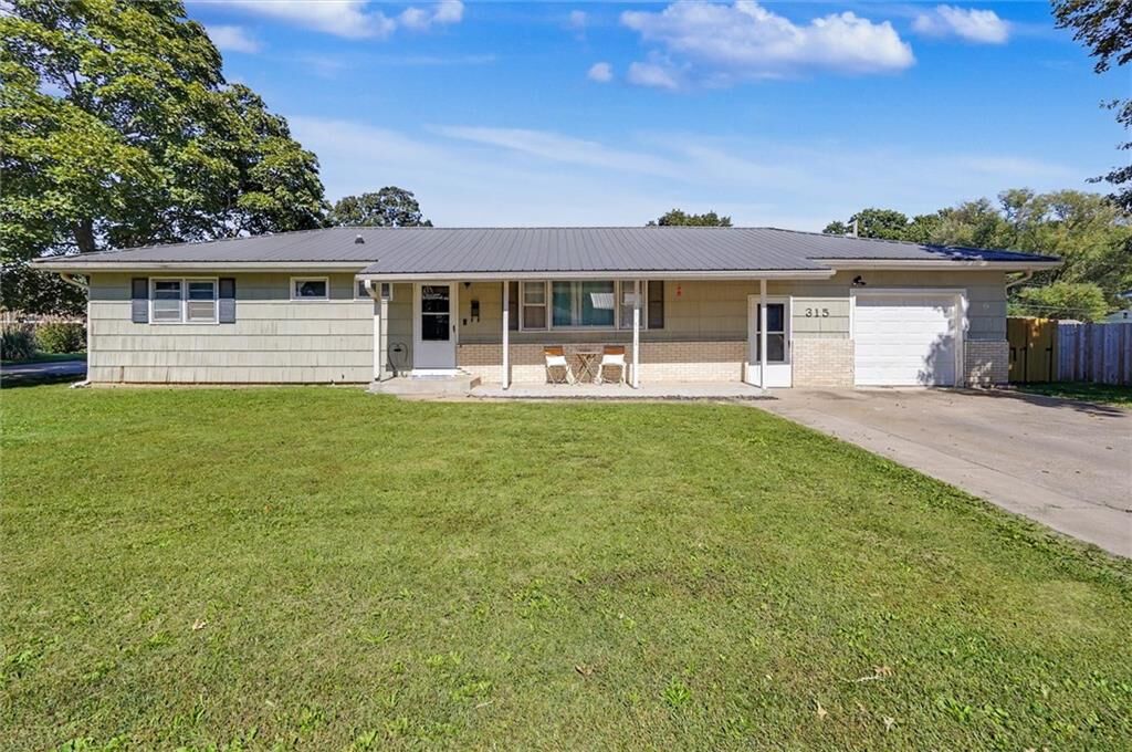 Property Photo:  315 E Monroe Avenue  KS 66032 