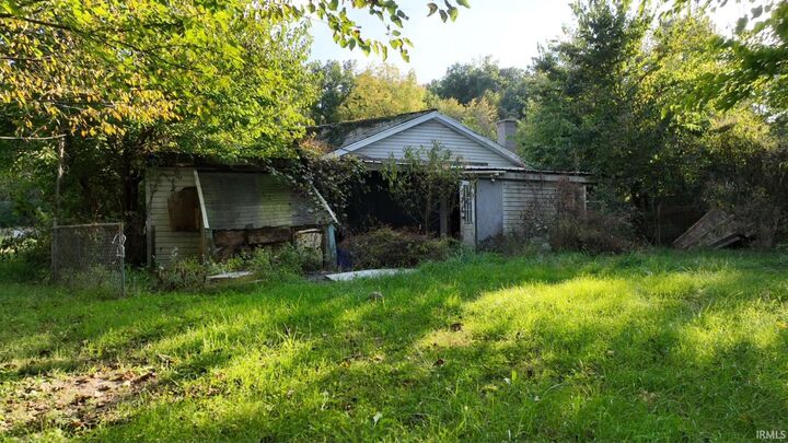 Property Photo:  7392 W US-24 Highway  IN 46947 