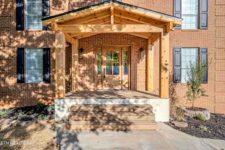Property Photo:  1908 Breezy Ridge Tr  TN 37922 