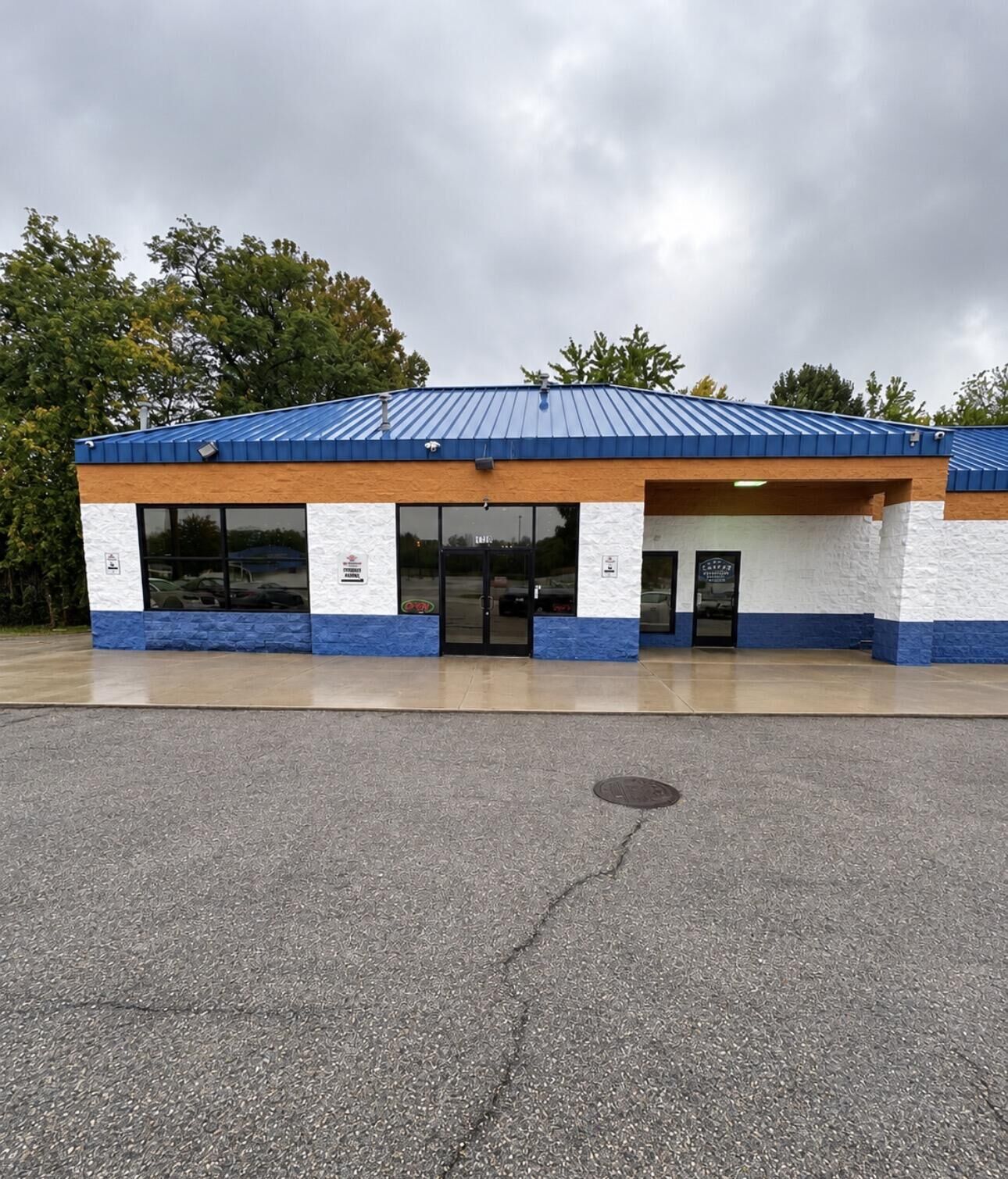 Property Photo:  1709 N Broadway  KY 40505 