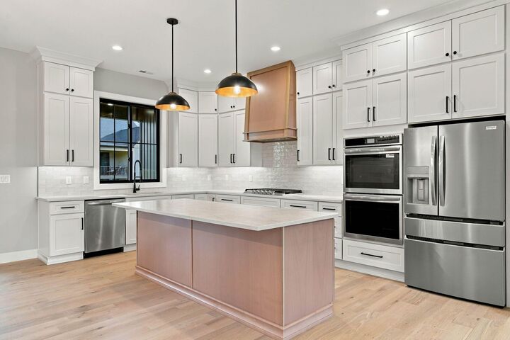Property Photo:  738 Azalea Lane  KY 40383 