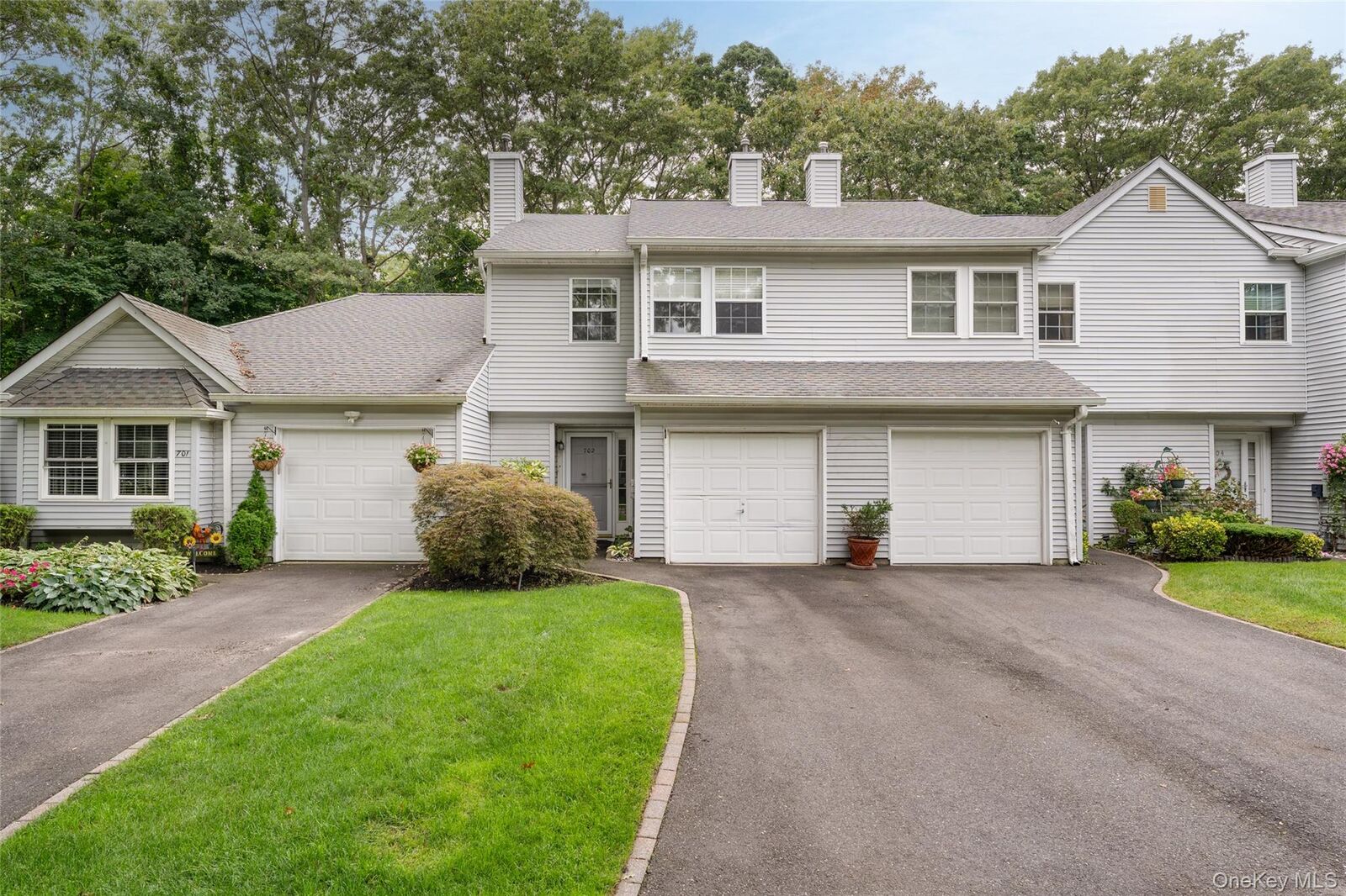 Property Photo: 702 Sara Circle NY 11776