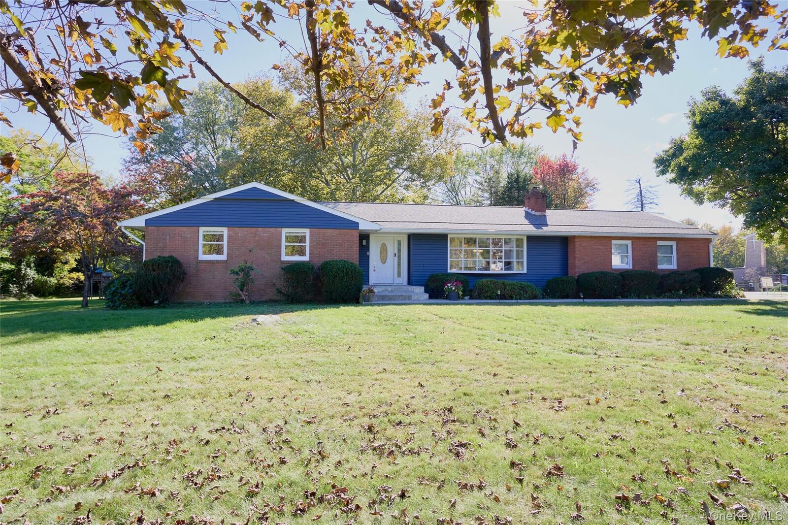 Property Photo:  97 Meadow Hill Road  NY 12550 