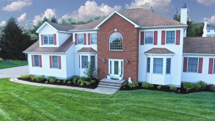 Property Photo:  29 Duke Drive  NY 10512 