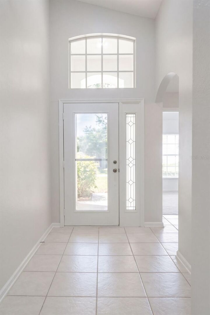 Property Photo: 3179 Stonehurst Circle FL 34741