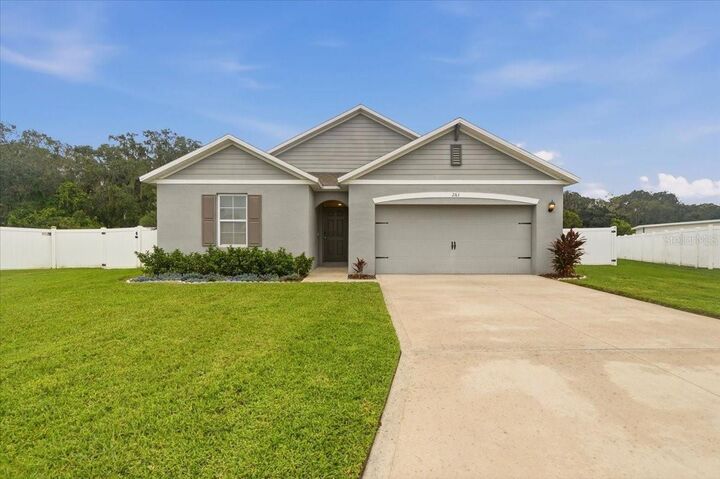 Property Photo: 261 St Thomas Drive FL 33860