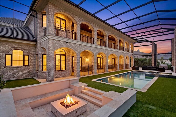 Property Photo: 803 Guisando De Avila FL 33613