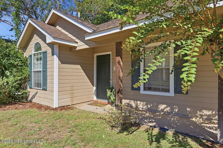 Property Photo:  310 Audubon Circle  MS 39047 