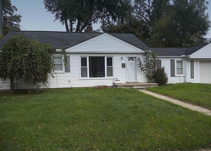 Property Photo: 15232 Melrose Street MI 48154