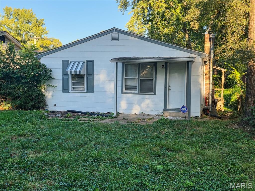 Property Photo: 9730 Balboa Drive MO 63136