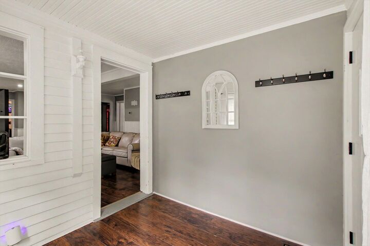 Property Photo: 721 N Dartmouth Street MI 49006