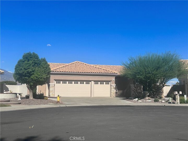 Property Photo:  4865 Dove Hill Court  CA 92220 