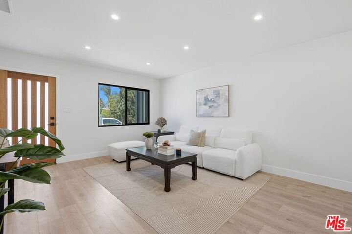 Property Photo:  7801 Clearfield Avenue  CA 91402 