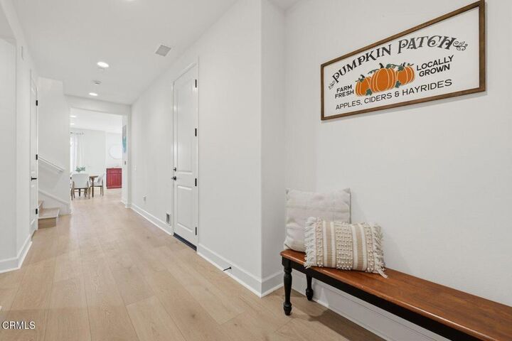 Property Photo:  543 San Lorenzo Road  CA 93004 
