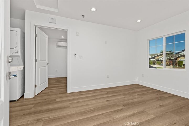 Property Photo:  5222 Auburn Cir  CA 92683 