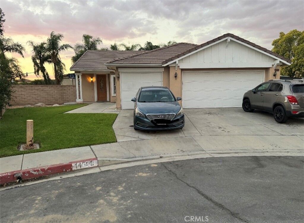 Property Photo: 14505 Muirfield Street CA 92555