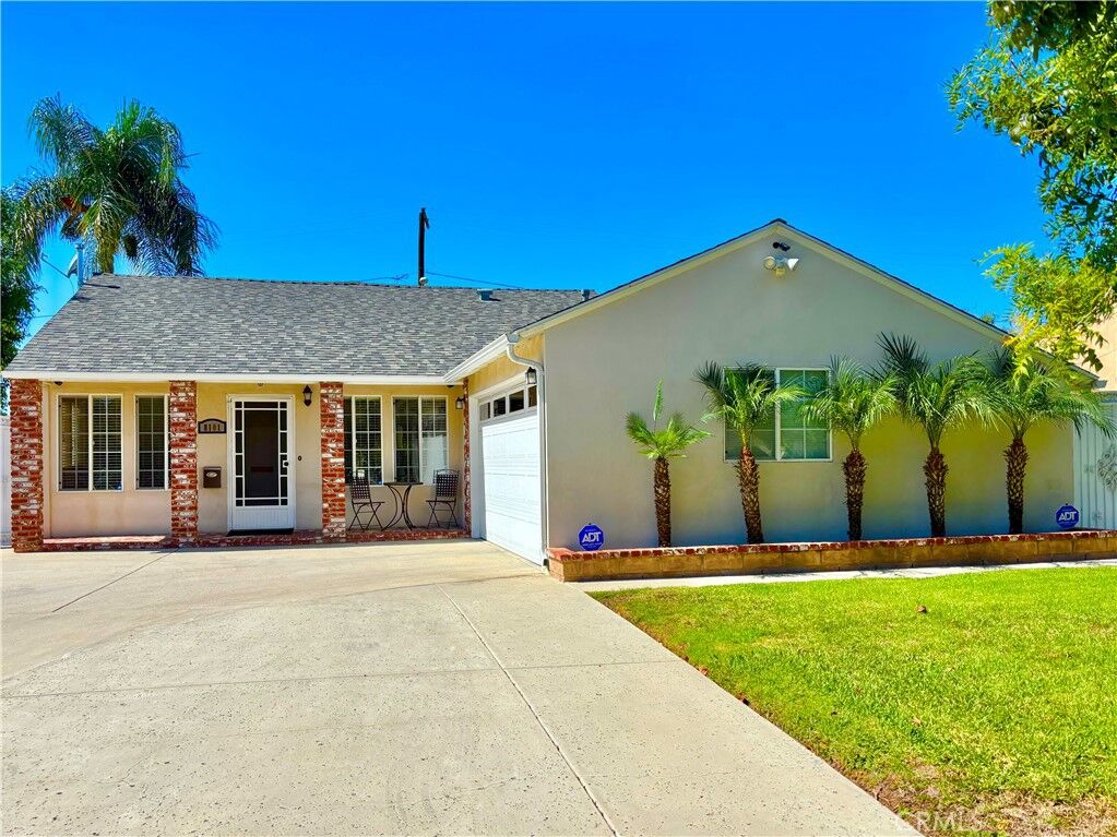 Property Photo:  8101 Jellico Avenue  CA 91325 