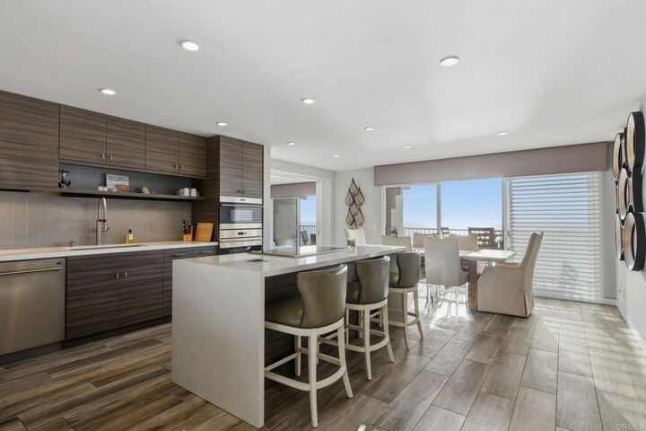 Property Photo: 861 Beachfront B CA 92075