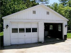 Property Photo: 309 Civic Center Drive ME 04330