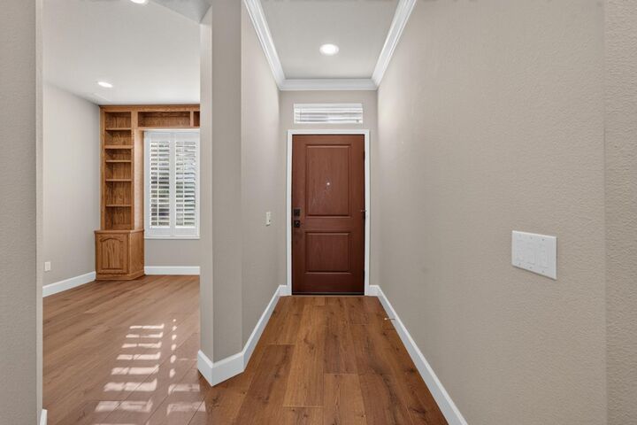Property Photo:  6072 Buckskin Lane  CA 95747 