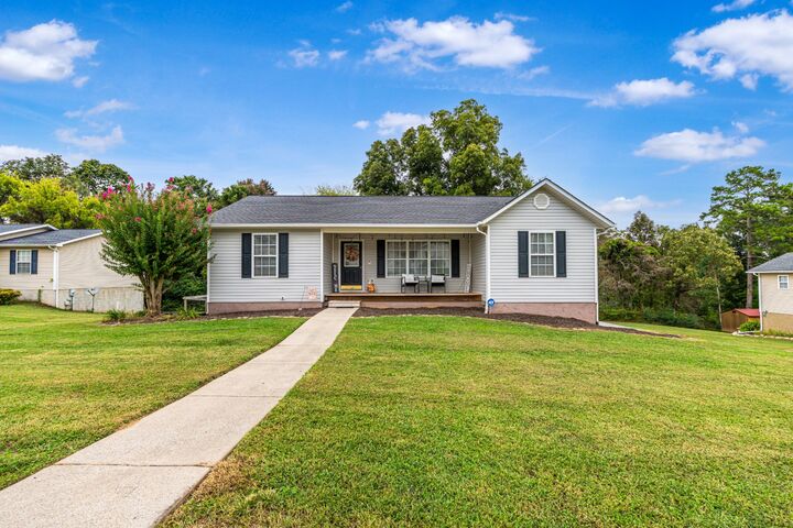 Property Photo:  131 Hollow View Dr SE  TN 37323 